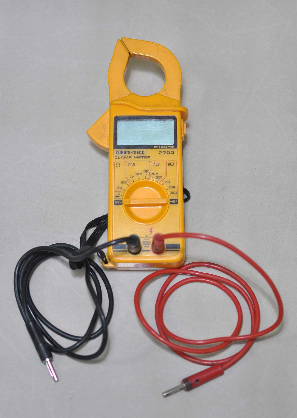 digital clamp on meter